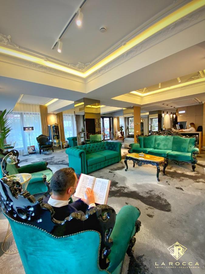 La Rocca Boutique Hotel ไกรโอวา ภายนอก รูปภาพ