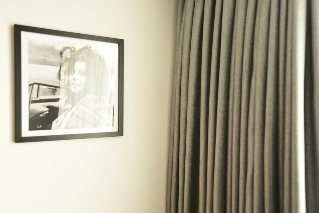 La Rocca Boutique Hotel ไกรโอวา ภายนอก รูปภาพ