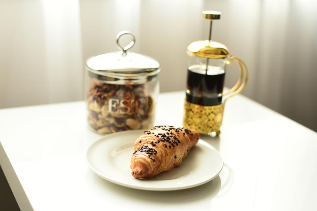 La Rocca Boutique Hotel ไกรโอวา ภายนอก รูปภาพ